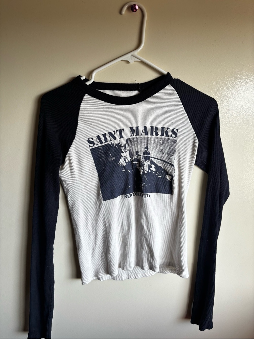 Brandy Melville Saint Marks Raglan Long-Sleeve Tee - Black & White